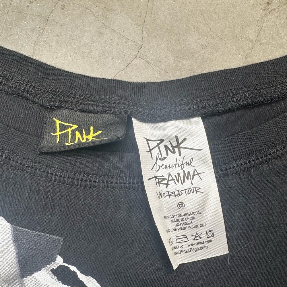 Pink Black Beautiful Trauma Tour 2018 Band Tee SzXXL - Picture 3 of 6